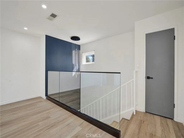 727 Robinson, Los Angeles, CA 90026