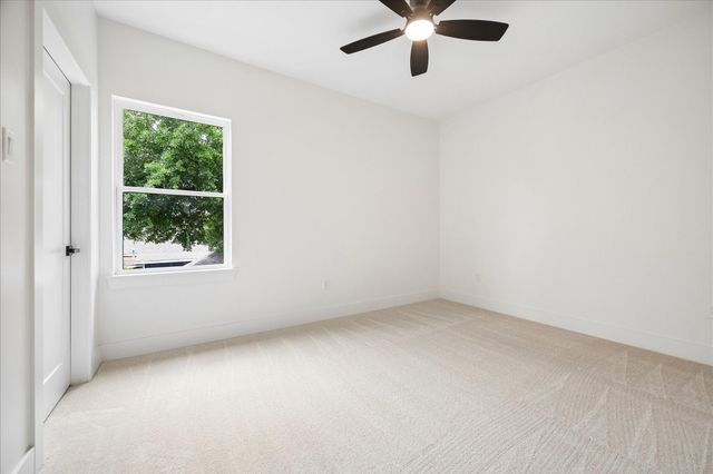 125 N Sidney Street, Houston, TX 77003