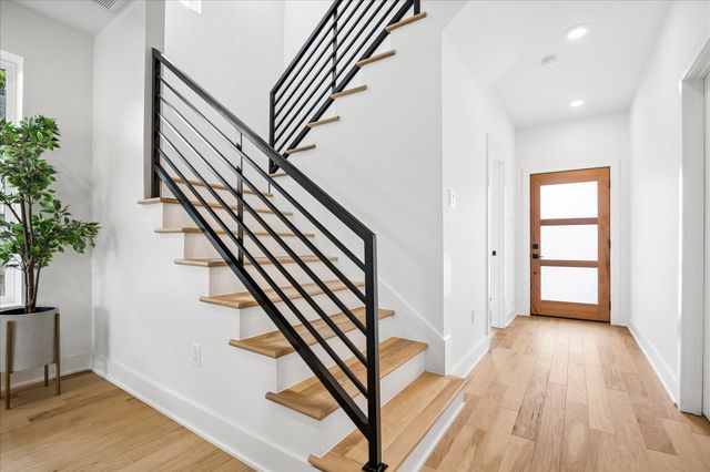 125 N Sidney Street, Houston, TX 77003