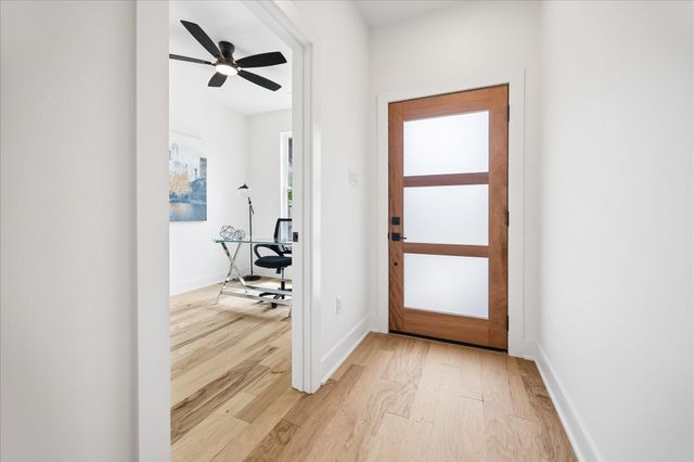 125 N Sidney Street, Houston, TX 77003