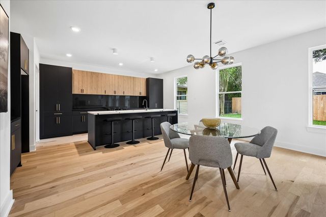 125 N Sidney Street, Houston, TX 77003