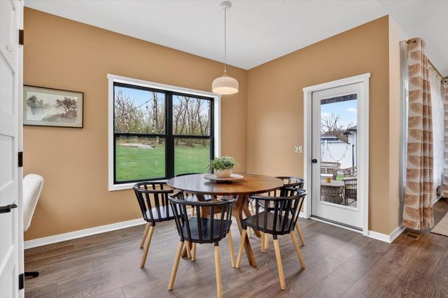 624 Greenway Point Drive, Janesville, WI 53548