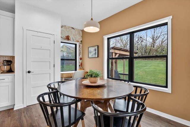 624 Greenway Point Drive, Janesville, WI 53548