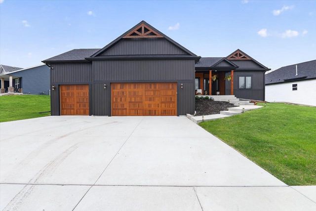 624 Greenway Point Drive, Janesville, WI 53548