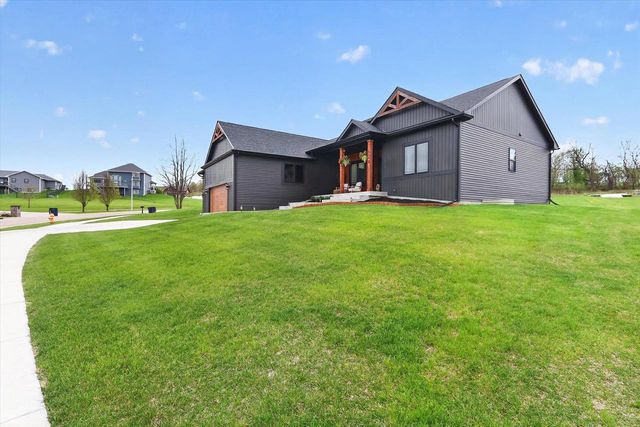 624 Greenway Point Drive, Janesville, WI 53548