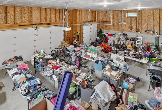 624 Greenway Point Drive, Janesville, WI 53548