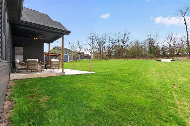 624 Greenway Point Drive, Janesville, WI 53548