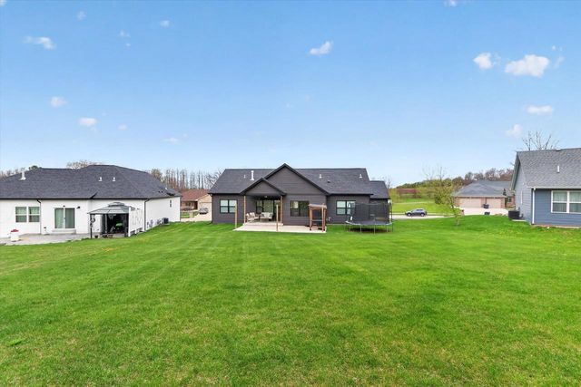 624 Greenway Point Drive, Janesville, WI 53548