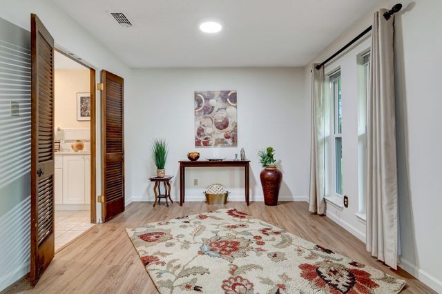 1806 Elm Crest Drive, Arlington, TX 76012