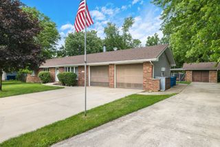 1579 Vincennes Street, Crete, IL 60417