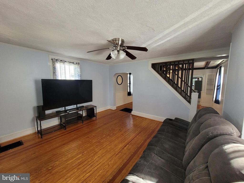 31 MECHANIC ST, BRIDGEPORT, NJ 08014 — photo 5