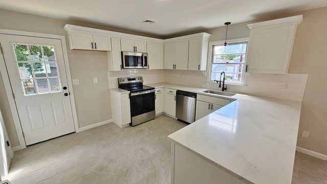 116 North Bishop Avenue, Bridgeport, CT 06610