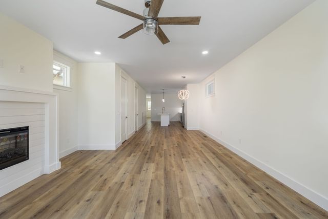 340A Peachtree St, Nashville, TN 37210