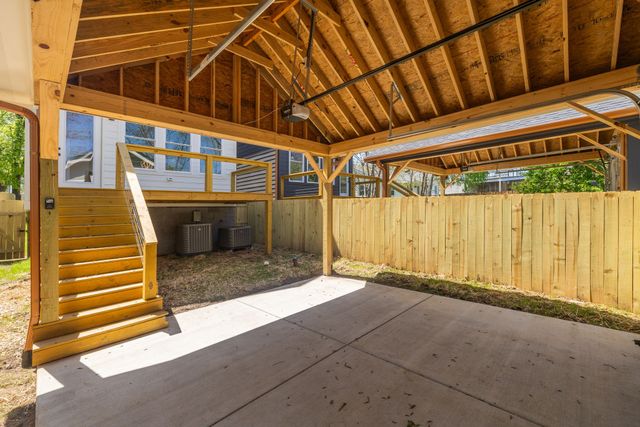 340A Peachtree St, Nashville, TN 37210