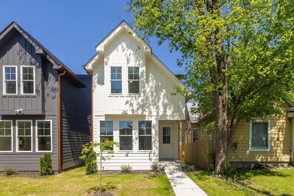 340A Peachtree St, Nashville, TN 37210