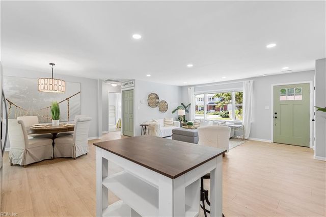 123 Prince James DR, Hampton, VA 23669