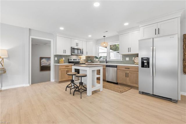 123 Prince James DR, Hampton, VA 23669