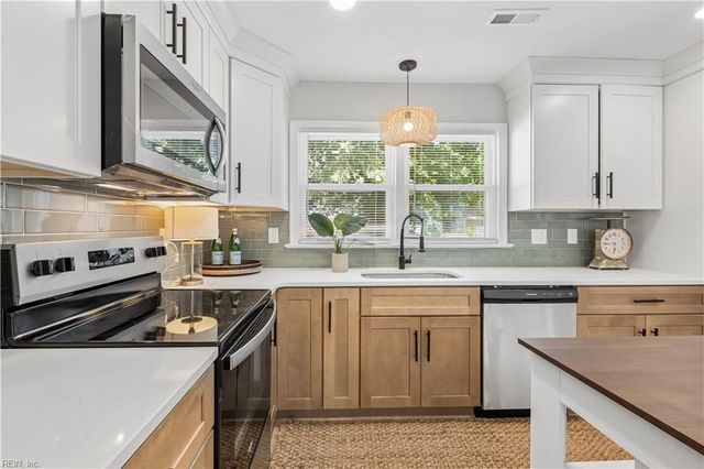 123 Prince James DR, Hampton, VA 23669