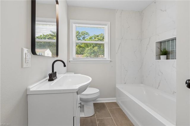 123 Prince James DR, Hampton, VA 23669