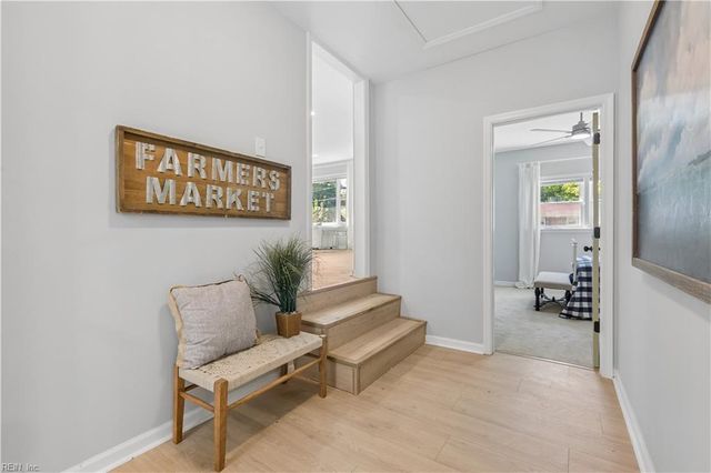 123 Prince James DR, Hampton, VA 23669