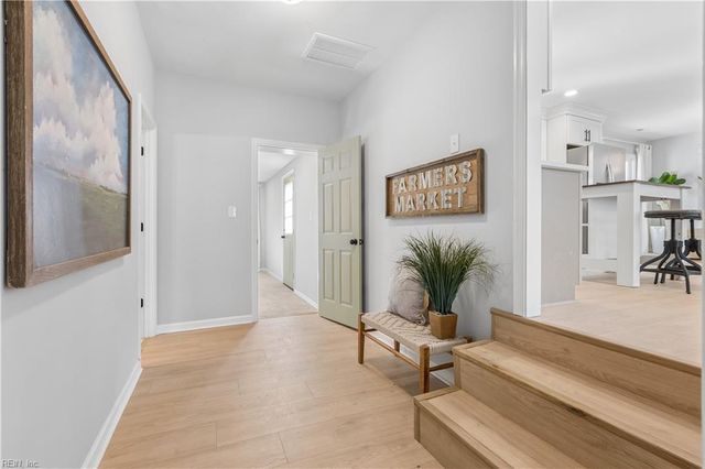 123 Prince James DR, Hampton, VA 23669