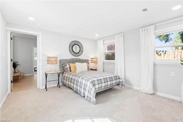 123 Prince James DR, Hampton, VA 23669
