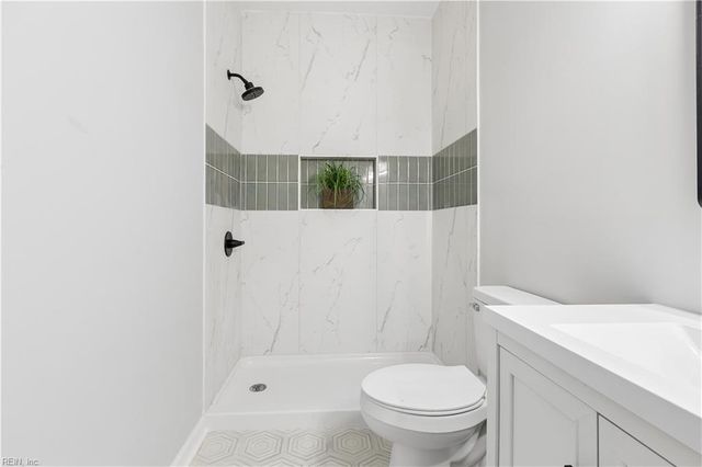 123 Prince James DR, Hampton, VA 23669