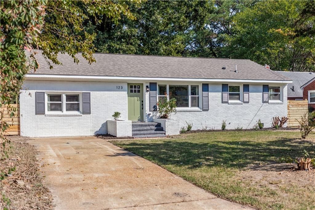 123 Prince James DR, Hampton, VA 23669
