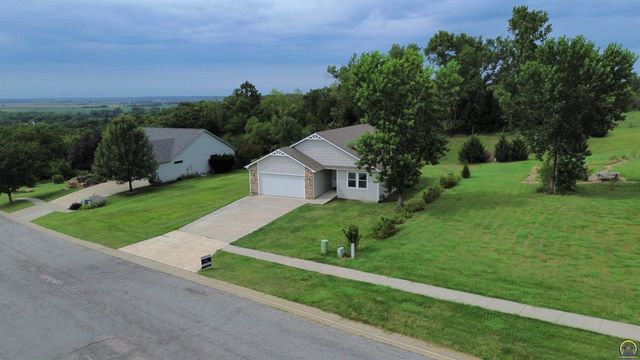 6118 SW 4th St, Topeka, KS 66615