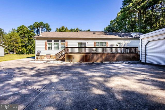 1092 S INDEPENDENCE DR, Montross, VA 22520