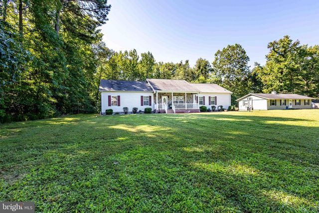 1092 S INDEPENDENCE DR, Montross, VA 22520