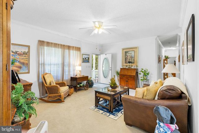1092 S INDEPENDENCE DR, Montross, VA 22520