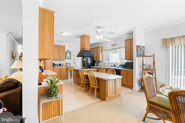 1092 S INDEPENDENCE DR, Montross, VA 22520