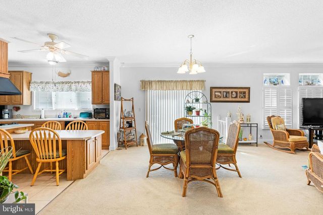 1092 S INDEPENDENCE DR, Montross, VA 22520