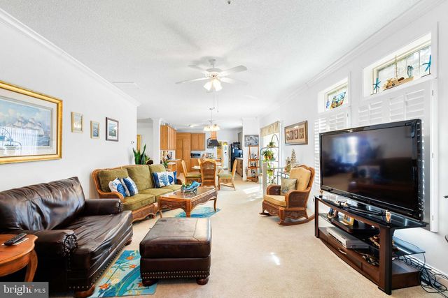 1092 S INDEPENDENCE DR, Montross, VA 22520