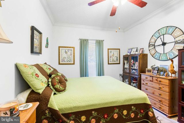 1092 S INDEPENDENCE DR, Montross, VA 22520