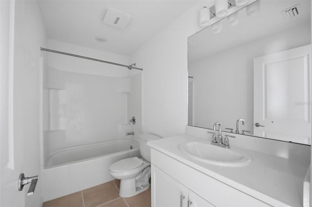 2407 PARAVANE WAY, Wesley Chapel, FL 33543