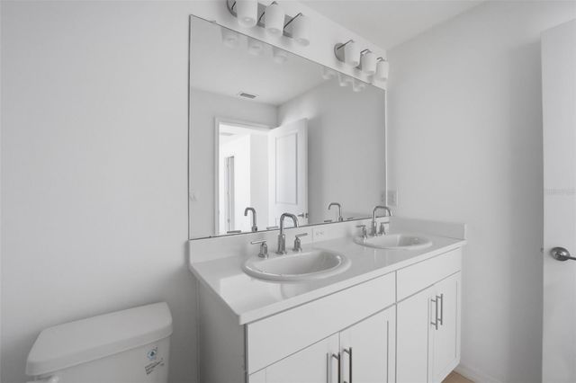 2407 PARAVANE WAY, Wesley Chapel, FL 33543