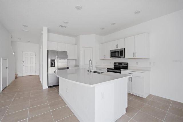 2407 PARAVANE WAY, Wesley Chapel, FL 33543