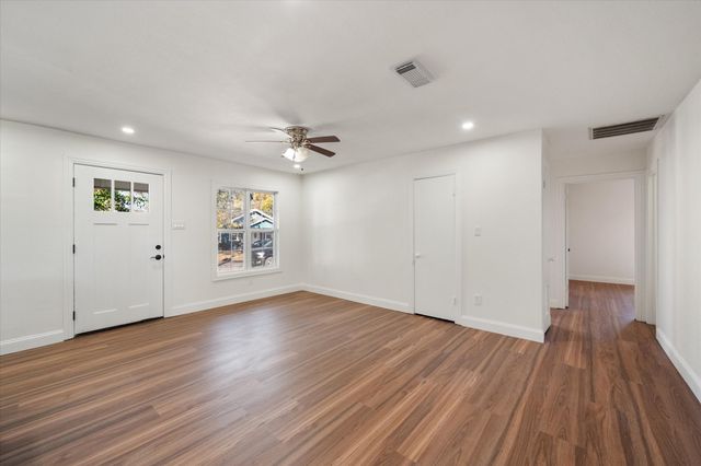 1125 W 6th Avenue, Corsicana, TX 75110