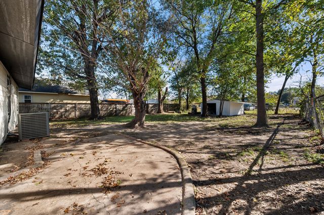 1125 W 6th Avenue, Corsicana, TX 75110