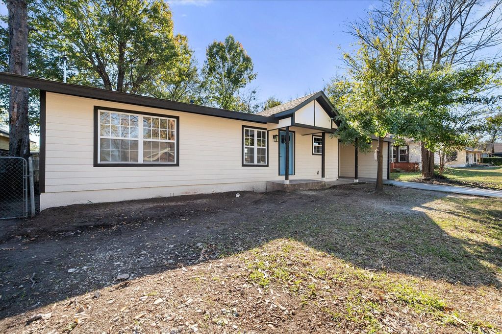 1125 W 6th Avenue, Corsicana, TX 75110