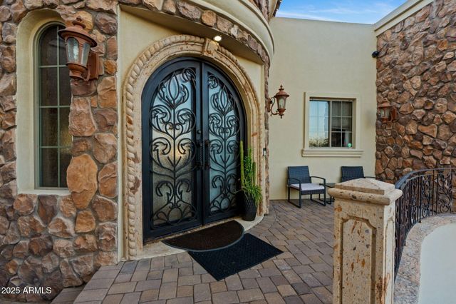 18425 W SANTA IRENE Drive, Goodyear, AZ 85338