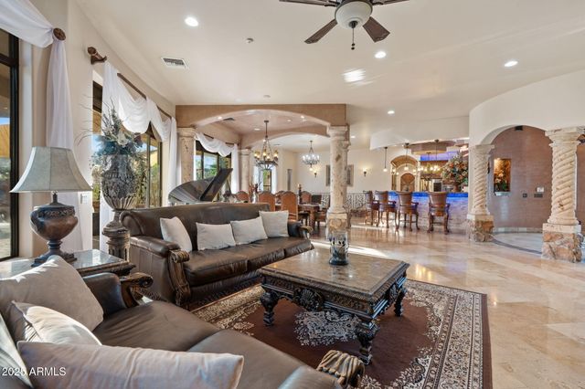 18425 W SANTA IRENE Drive, Goodyear, AZ 85338