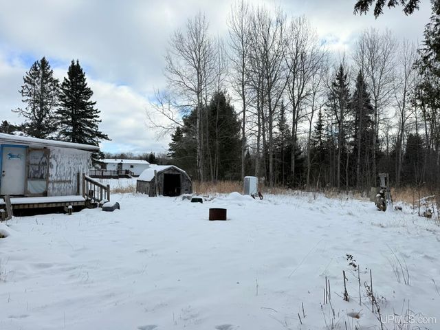 5939 Brampton 27.5 Road, Gladstone, MI 49837