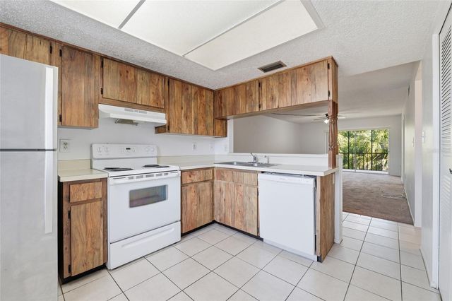 130 CYPRESS LANE 130, Oldsmar, FL 34677