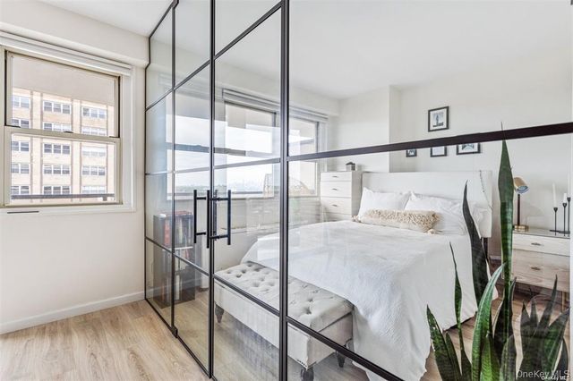 102-30 66 Road 25E, Forest Hills, NY 11375