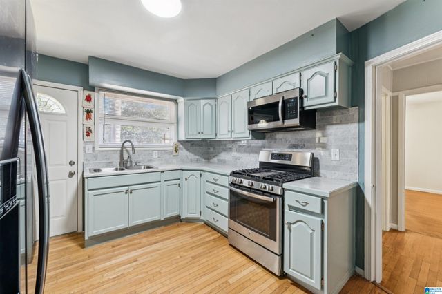 905 IDLEWOOD CIRCLE, Birmingham, AL 35235