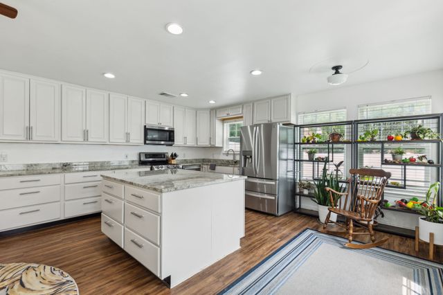 746 Cedarwood Drive, Cedar Hill, TX 75104