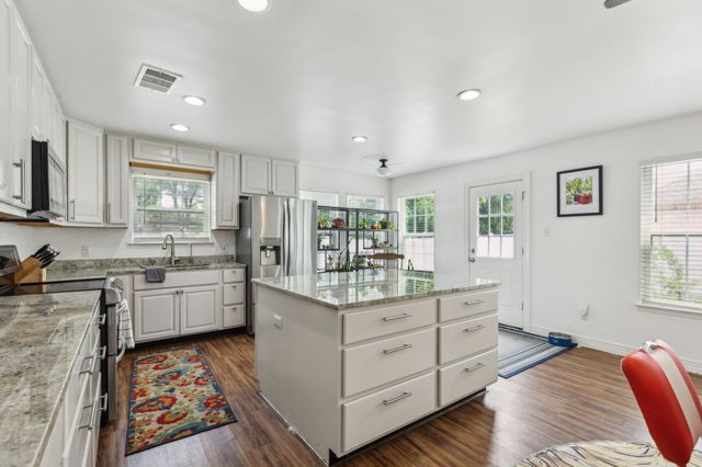 746 Cedarwood Drive, Cedar Hill, TX 75104
